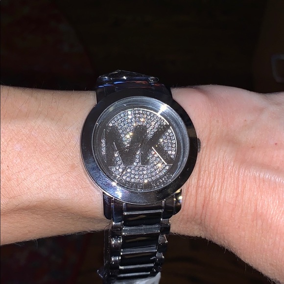 NIB MICHAEL Michael Kors Steel Unisex Runway Watch. - Picture 2 of 7